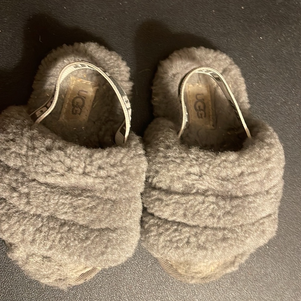 UGG Toddler Gray Grey Fluff Yeah Slides Sandals Baby Size 5 Used